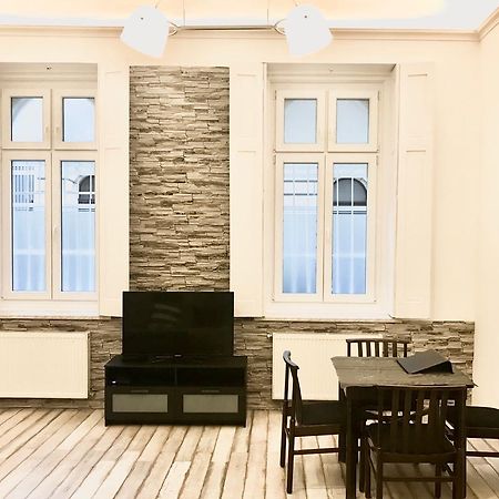 Homelike luxury flat on Gyulai Pál Budapeste Exterior foto