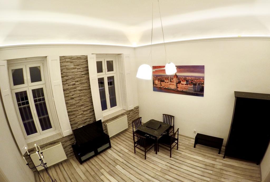 Homelike luxury flat on Gyulai Pál Budapeste Exterior foto