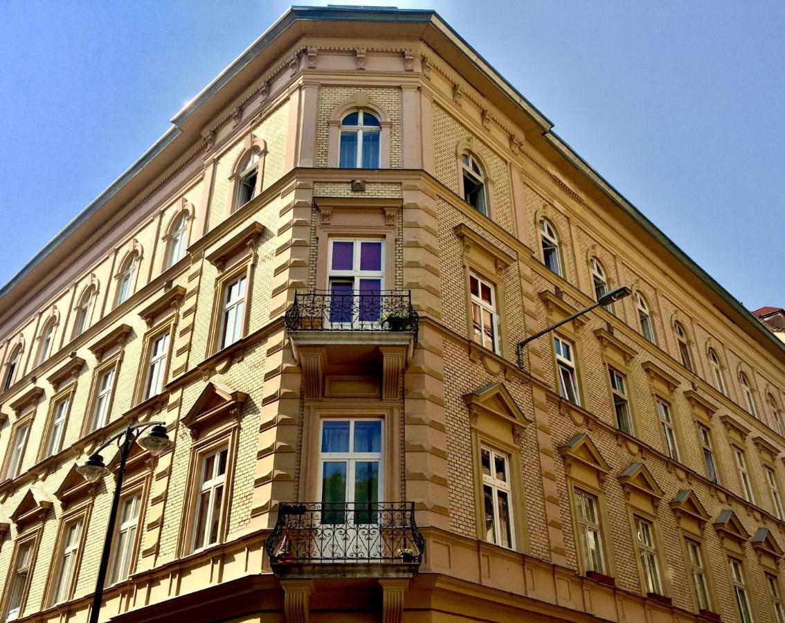 Homelike luxury flat on Gyulai Pál Budapeste Exterior foto